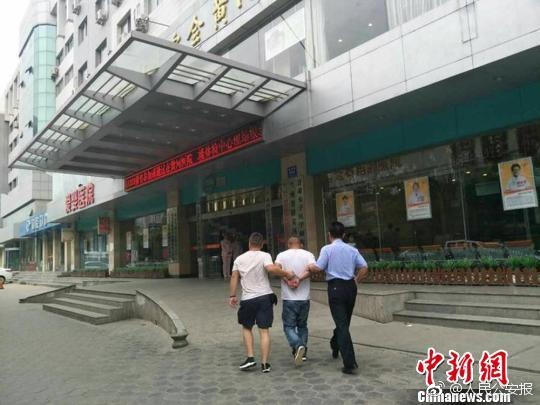 人妻露脸在线