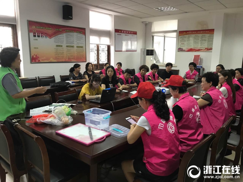 欧美三级片性生活