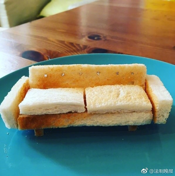 裸睡美人