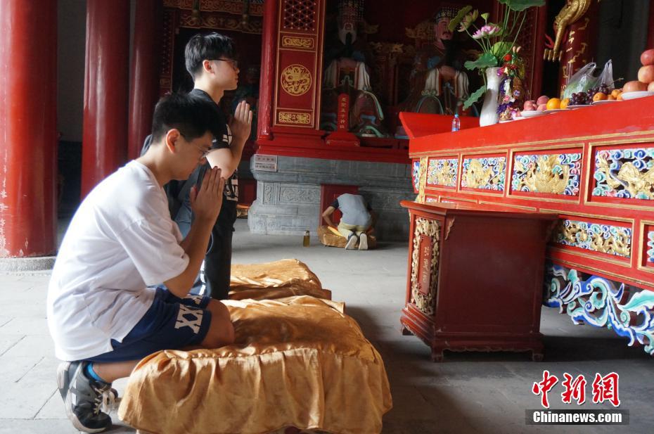 自拍偷拍亚洲