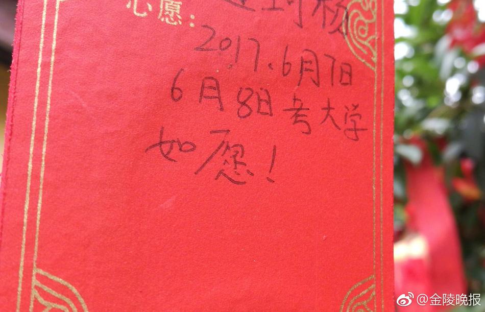 国产真人实拍女初实破