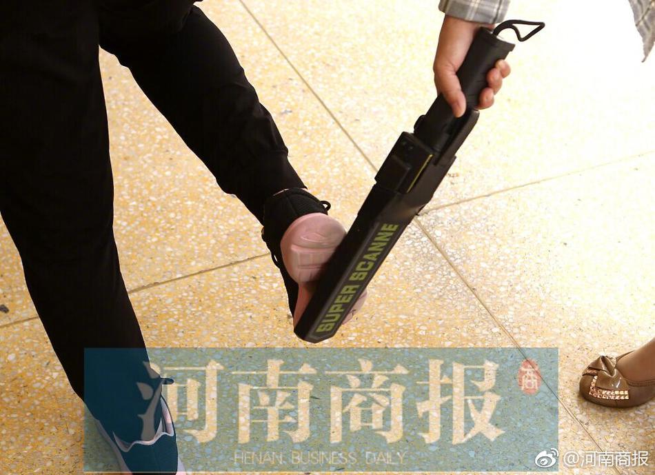 少妇与公豬在野外乱