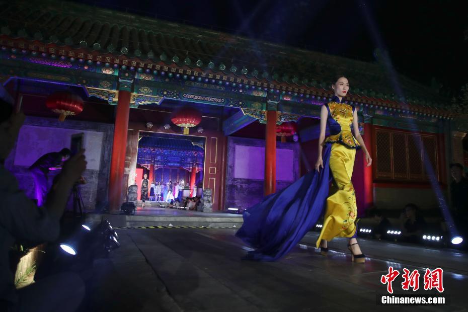 性欧美肥妇多毛多水