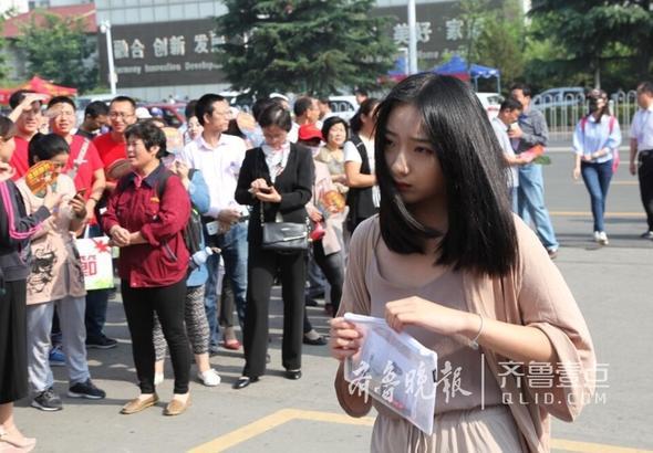 日本无码AⅤ波多野结衣作品解析
