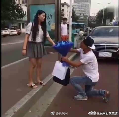女人女人与狗狗操的女人