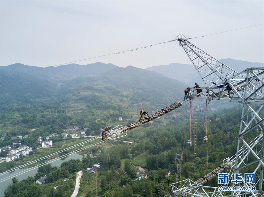 久久久久无码精品国产情侣