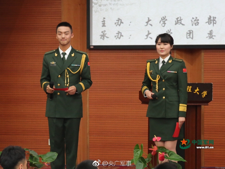 扒开美女疯狂桶 难受动漫
