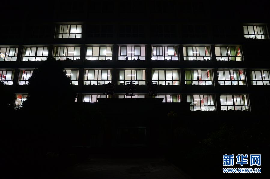 大陆明星乱婬(高H)