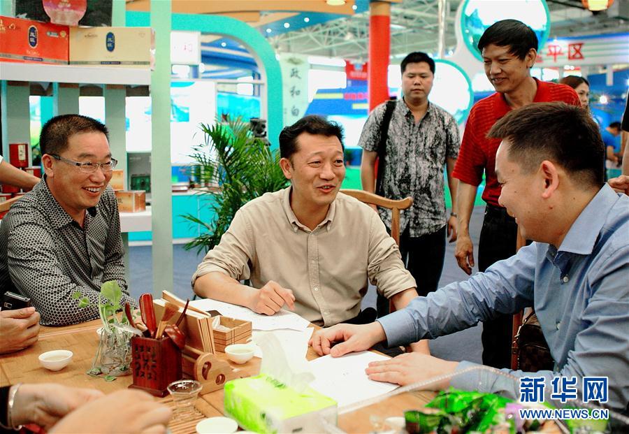 超碰人人摸