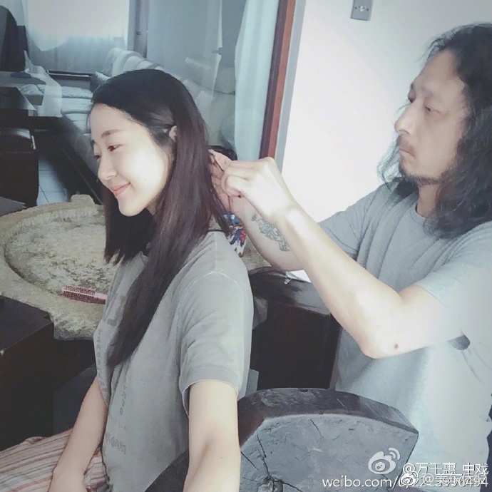 三宝婚纱照_三宝婚纱照恶心(3)