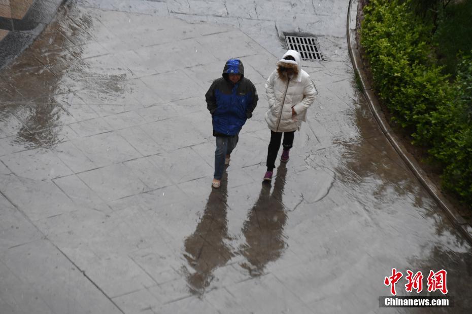 姬小满撅起屁股迎接主人