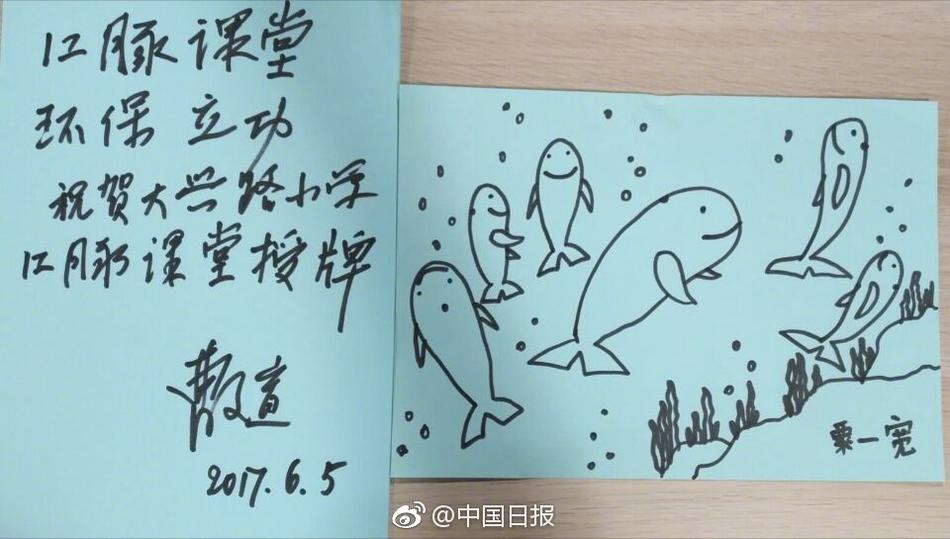 巜一边亲一边摸下奶韩剧