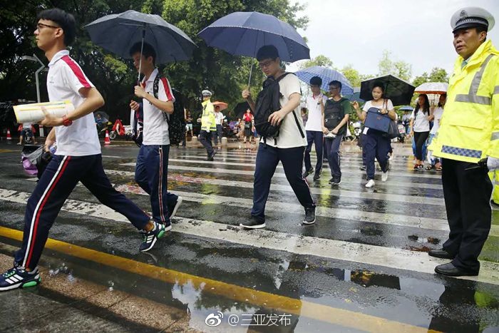 偷拍尿尿