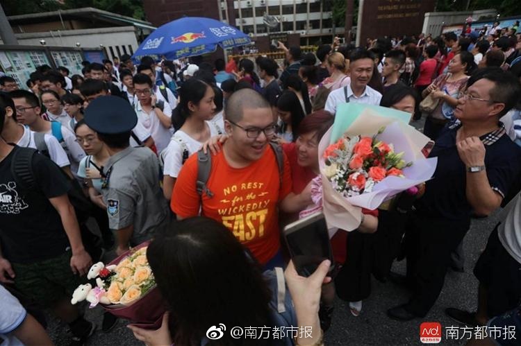 汤芳帝毛阴的生平事迹