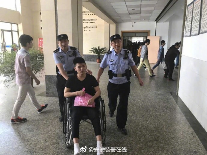 少妇黄瓜自慰Hⅴ
