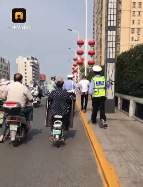 熟女淫秽片