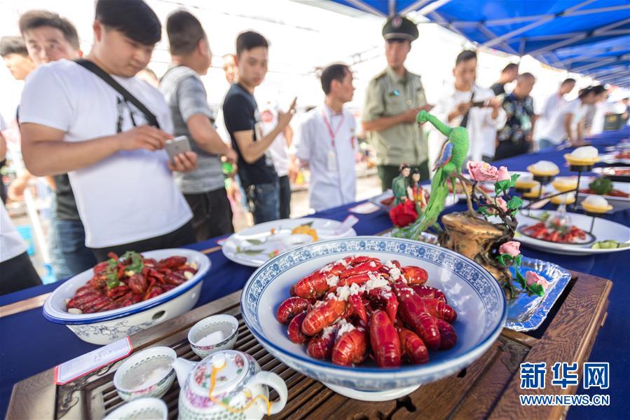 免费十八禁黄色网站