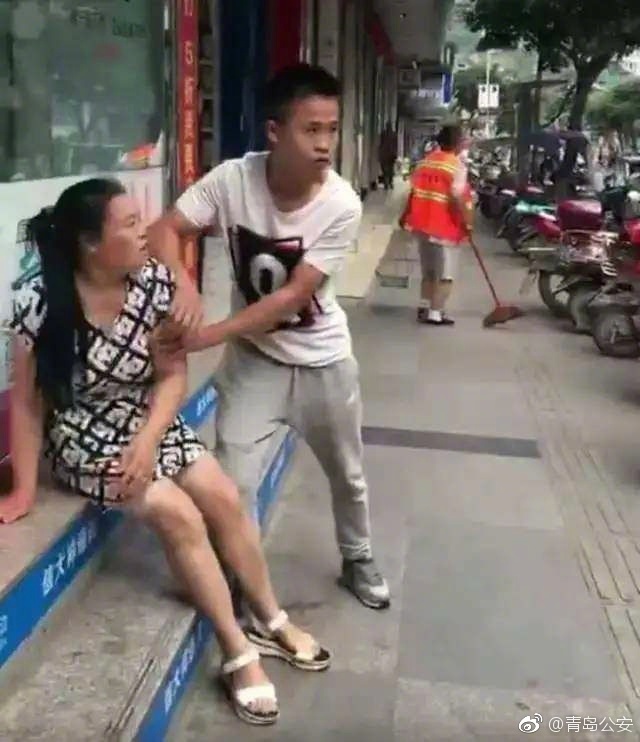 乱伦社区下载