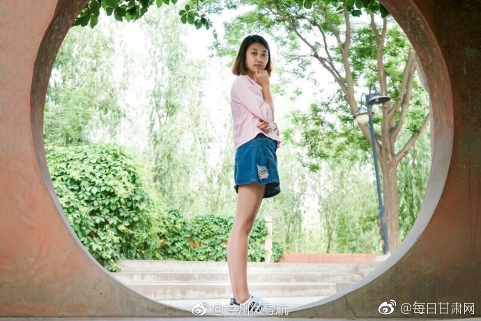 欧美熟妇和小伙乱伦