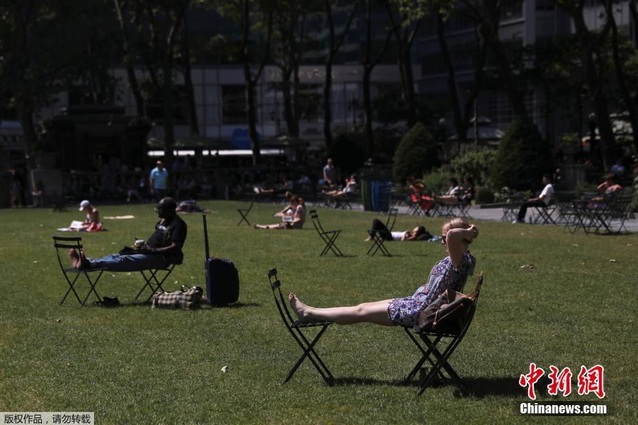 下载三级黄色性生活视频