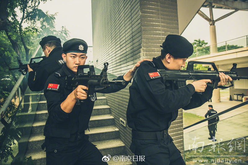 正义联盟hr成 版美国剧情