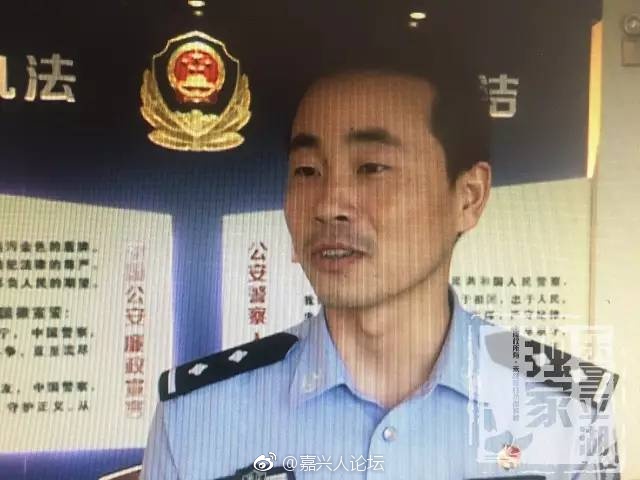 班长让我吃她胸 摸她奶91