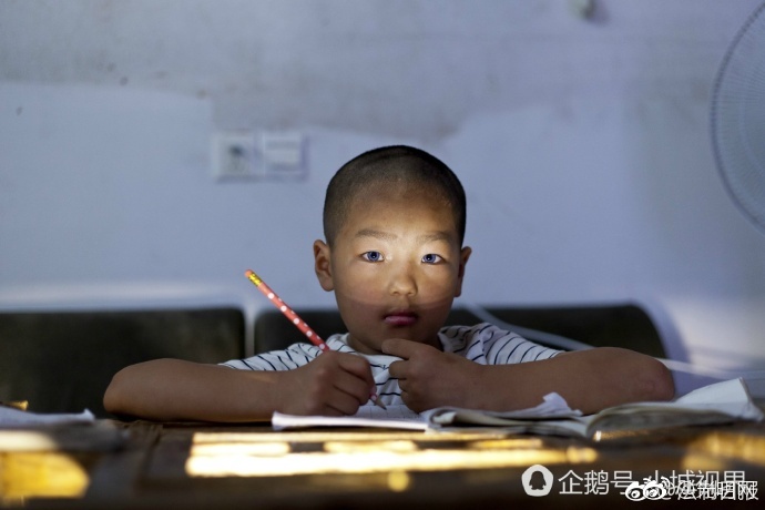 中国少妇非洲体验与黑人Hd