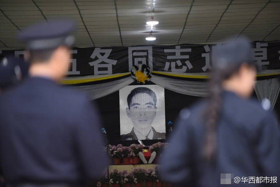 黄色三级片，黑人大长吊