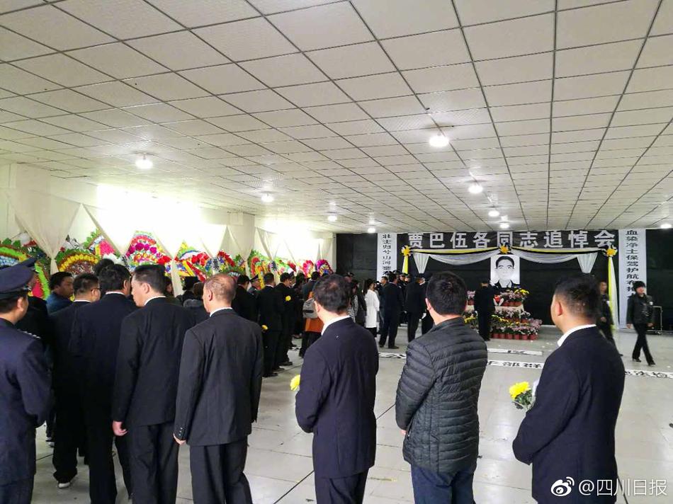镶珠妈妈儿子最新视频