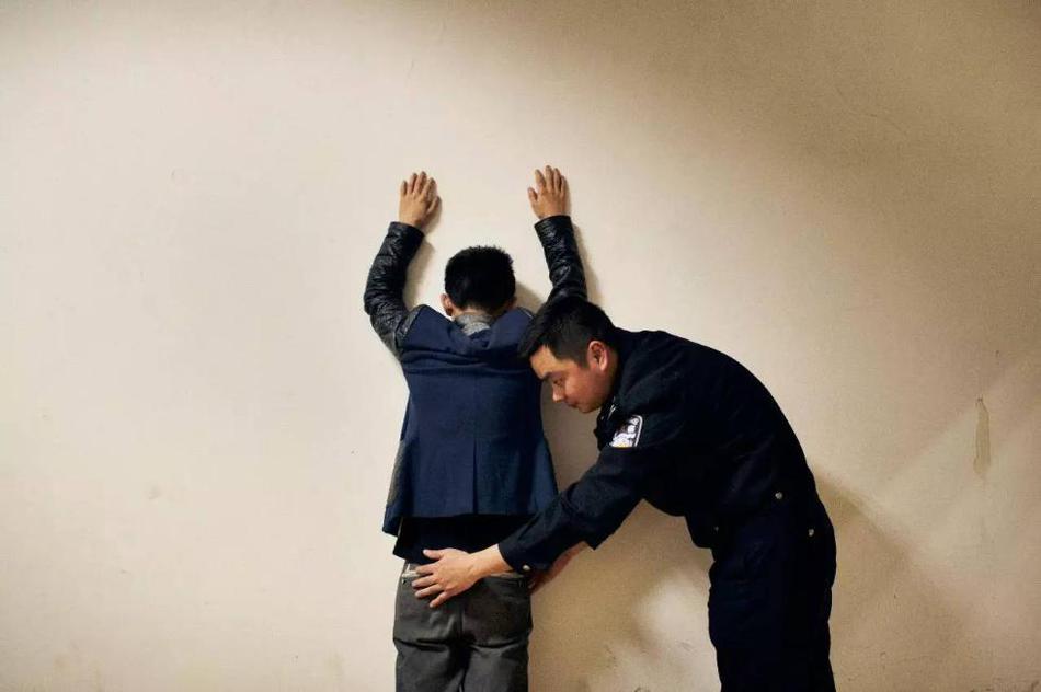 在仓库玩50岁老熟妇