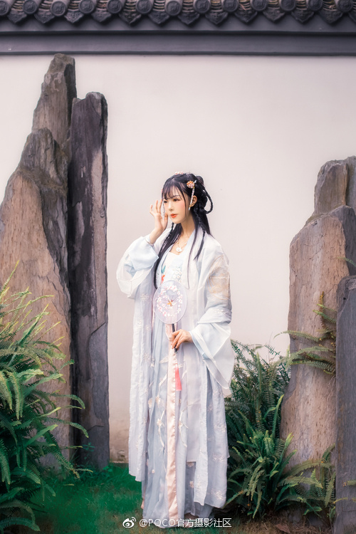 西永彩奈