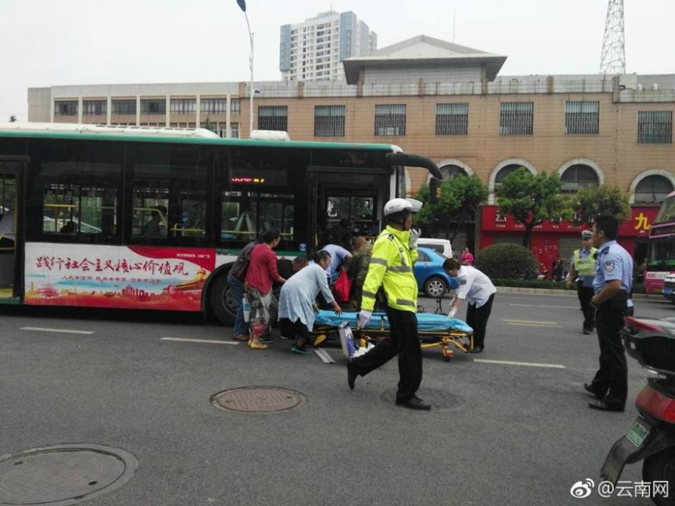 廁所打手槍