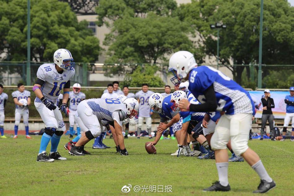 玩成熟老熟女视频