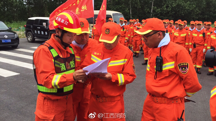 伊人无码偷拍视频