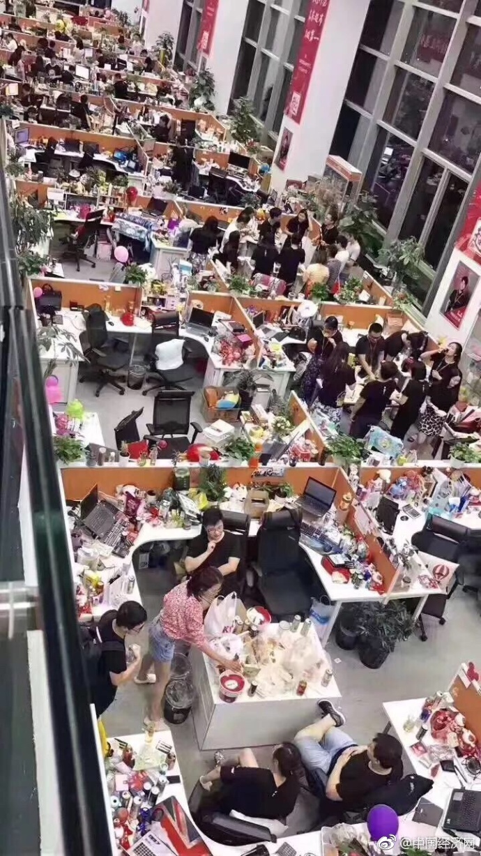 裸体妓女大荫道BBw