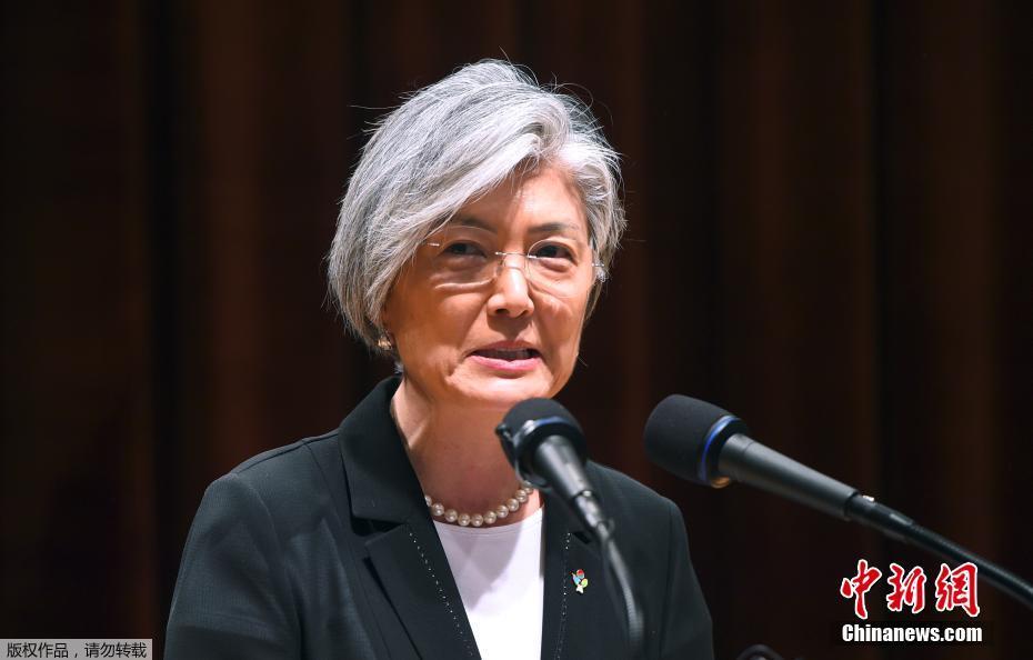 美女露胸软件