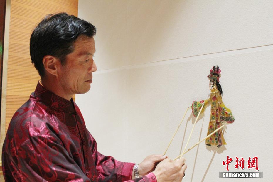 欧美黑人双插潮吹