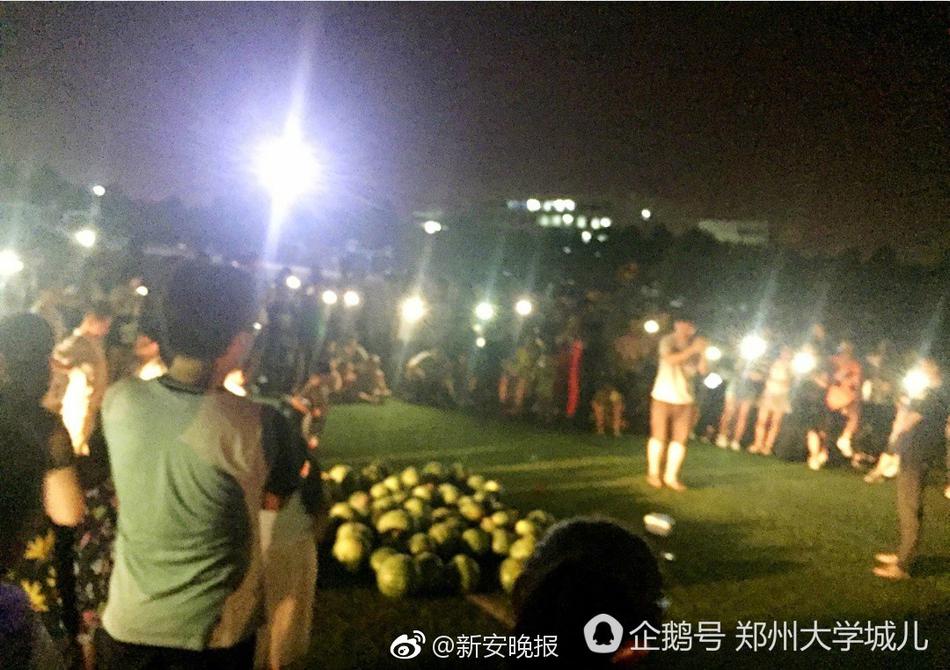 欧美私人影院免费观看大尺度无遮挡三级片