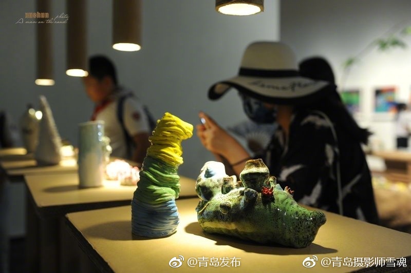 自偷国产精品张津瑜