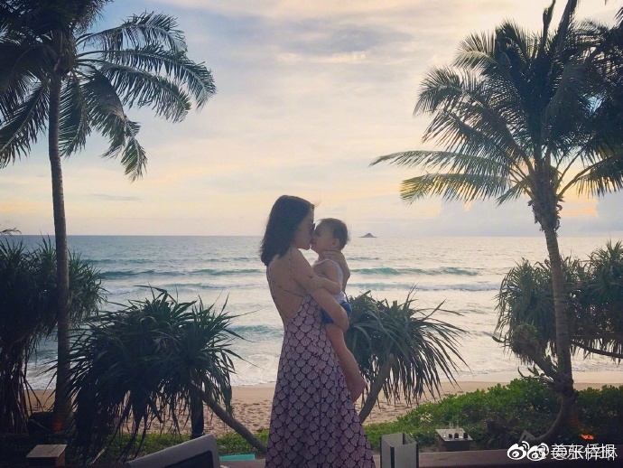 窄裙女教师 波多野结衣