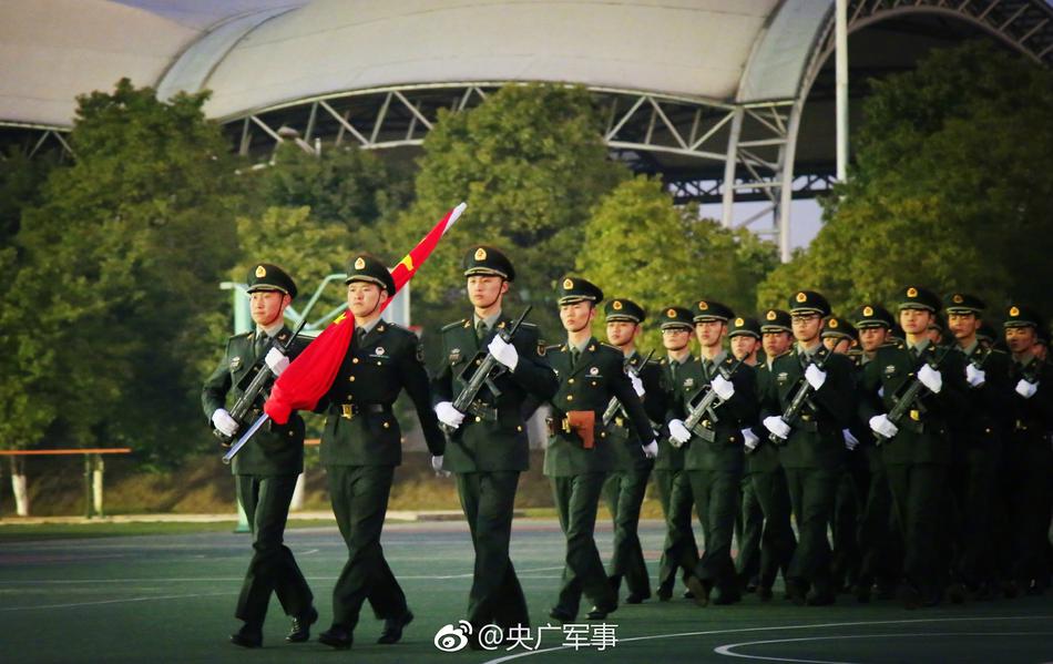 黄片国产美女操逼