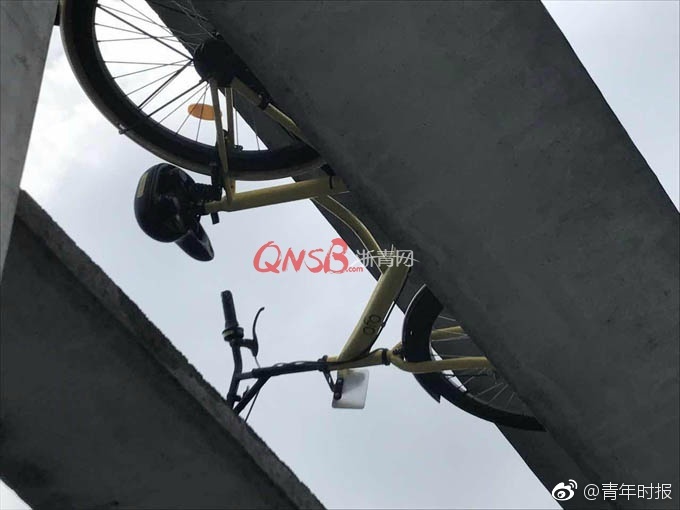 绅士ACE游戏安卓汉化像素风格