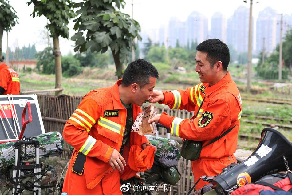 夫妻性爱毛片