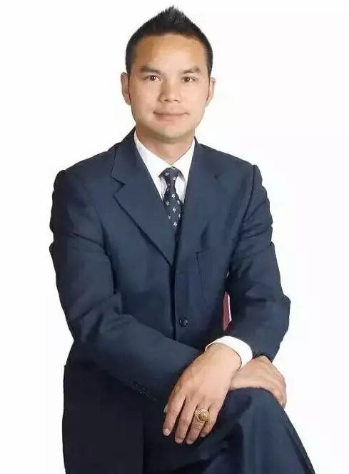 學生洗澡