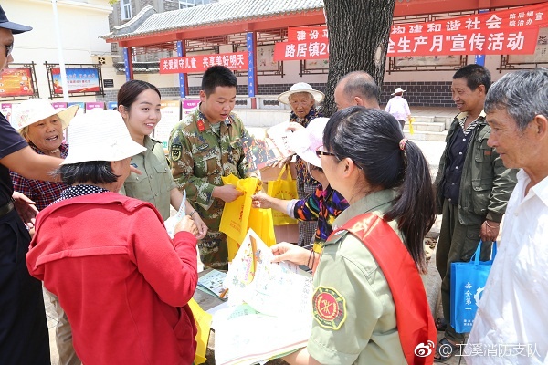 国产亲子伦一级A片
