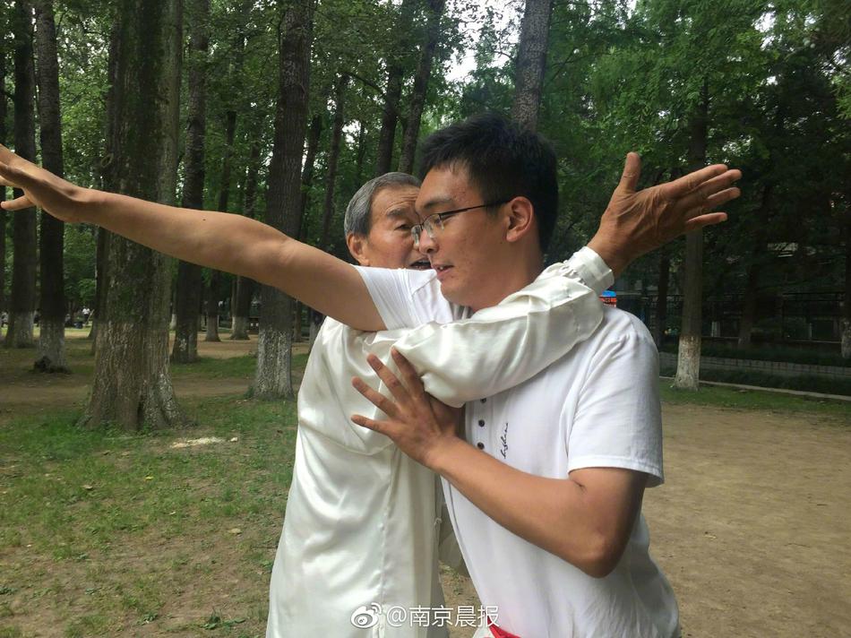 黄中黄色网站