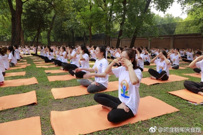 林静公交车被做到高c