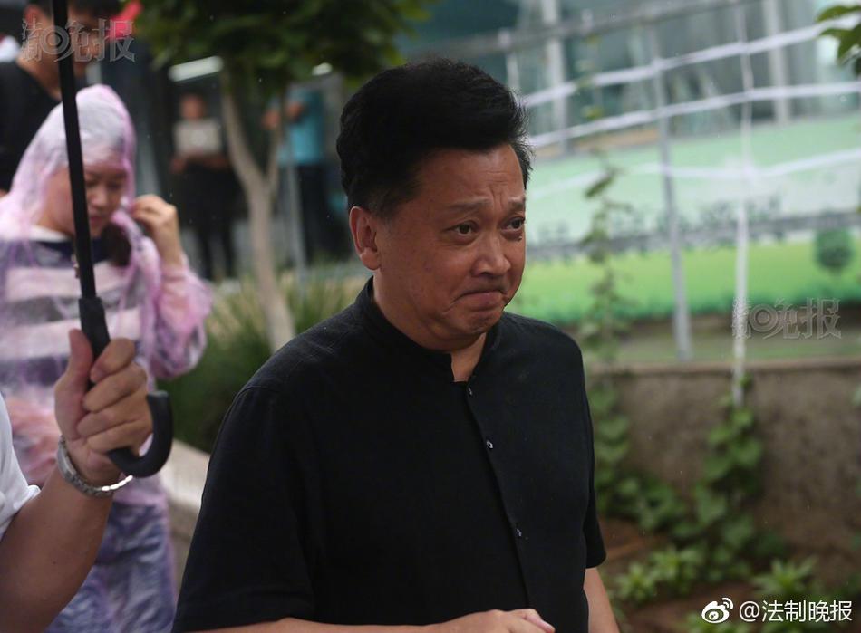 女同学被 到爽 流片自慰
