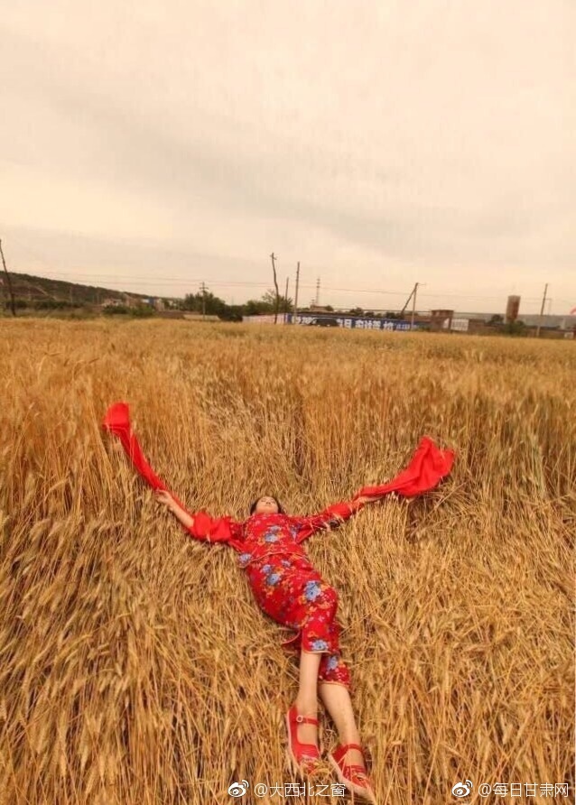 齐逼小短裙