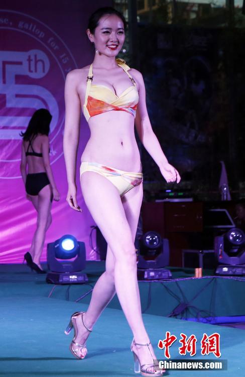 97超碰人妻